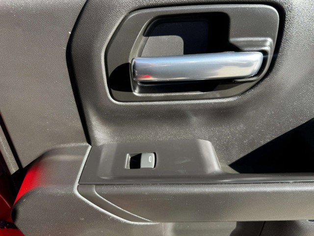 Used 2020 Chevrolet Silverado 1500 LT w/ Texas Edition image 43