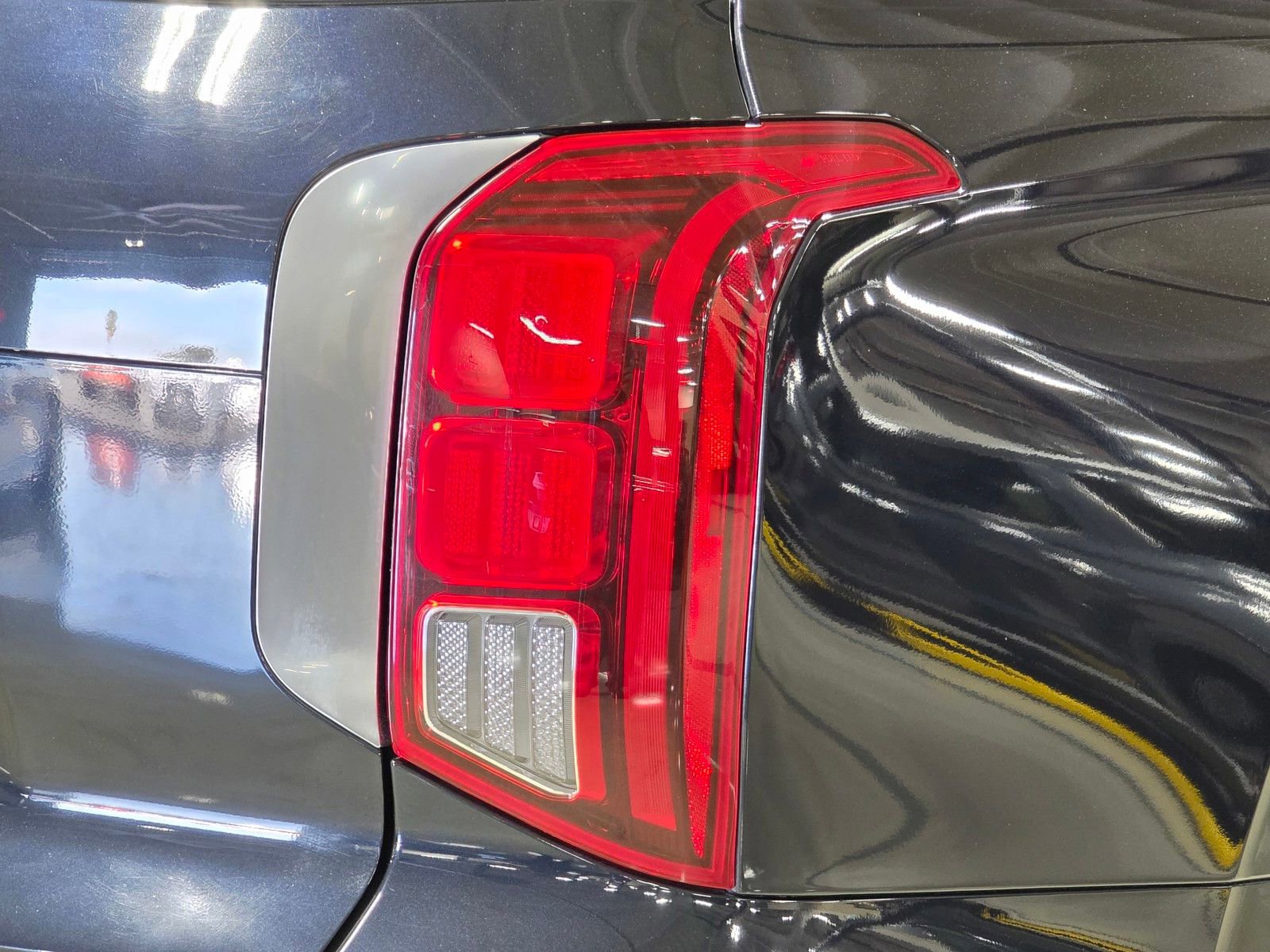 Used 2023 Hyundai Palisade Limited image 12