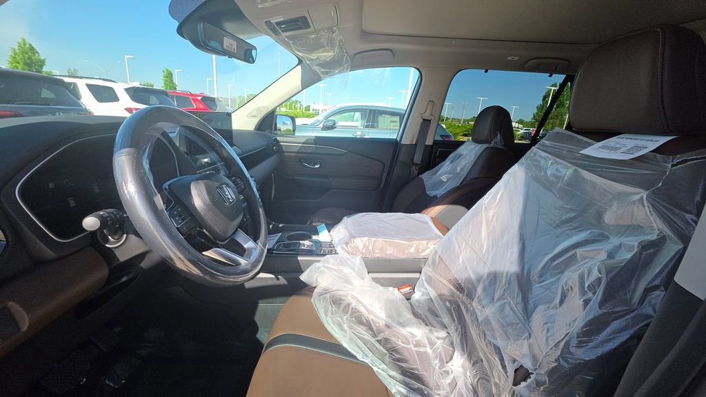 Used 2026 Honda Pilot Touring image 11