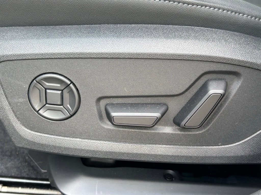 Used 2025 Audi A5 2.0T Premium w/ Convenience Package AWD/4WD image 21