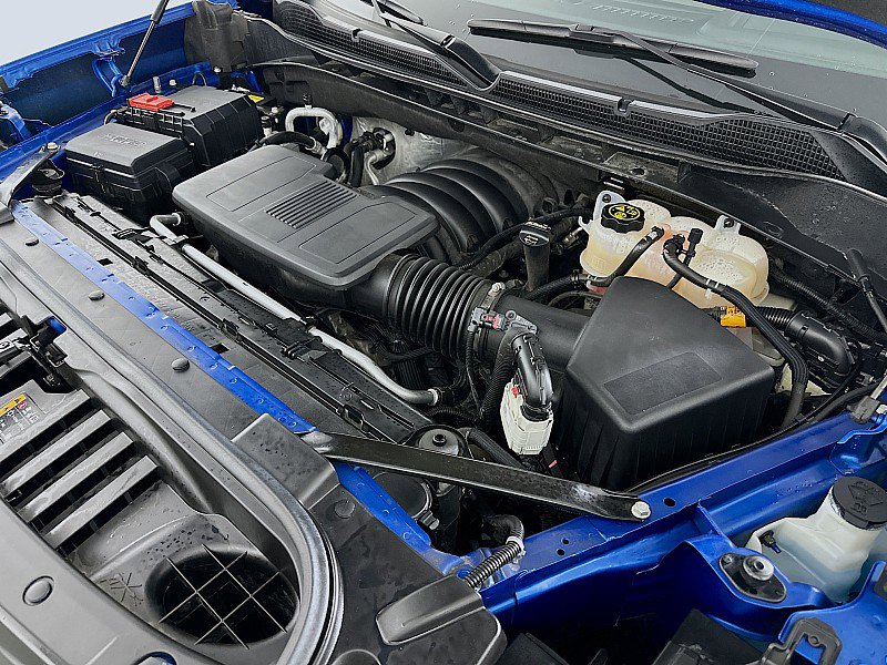 Used 2023 Chevrolet Silverado 1500 ZR2 w/ Technology Package AWD/4WD image 32