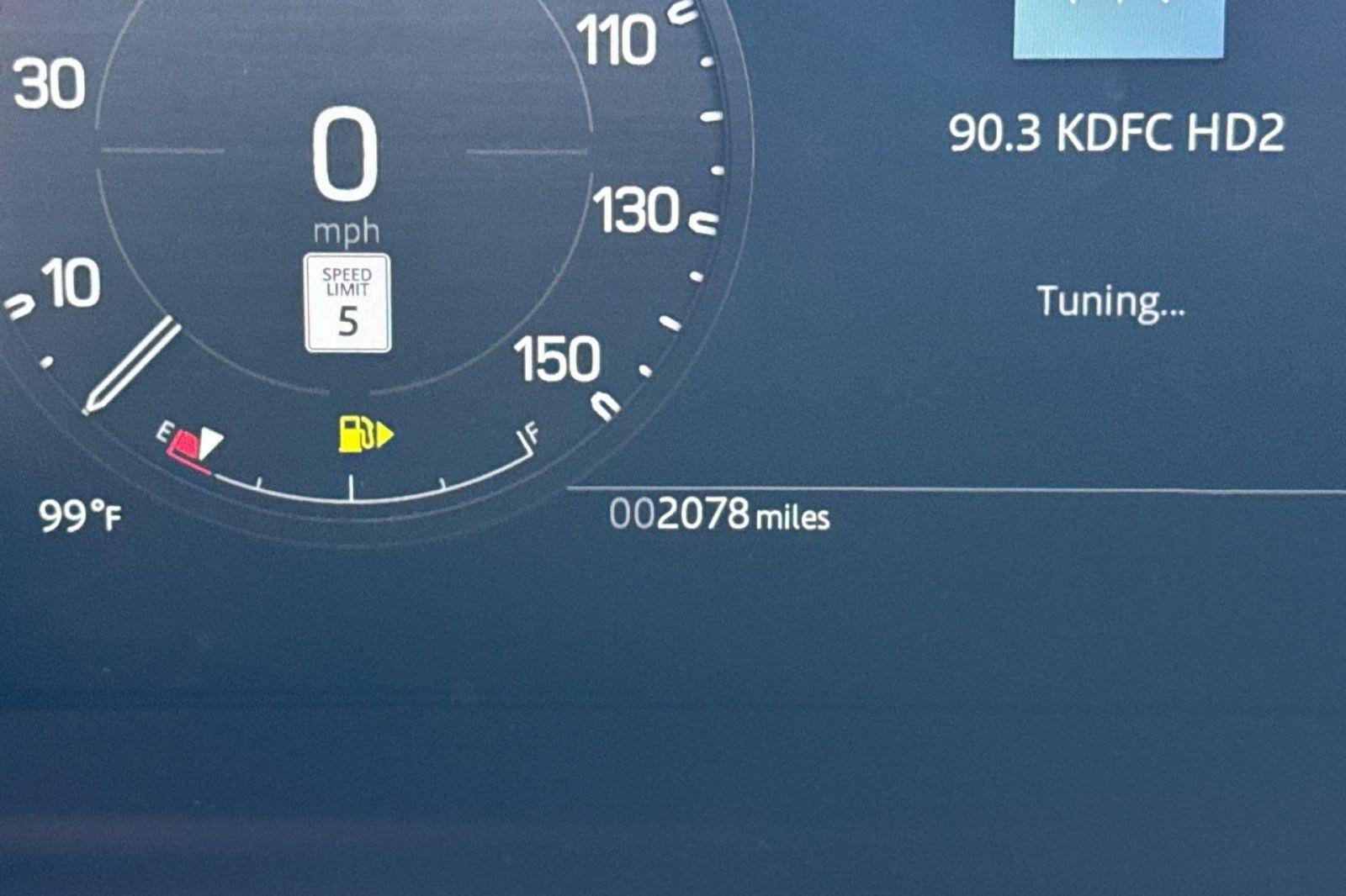 Certified 2026 Land Rover Defender 110 X-Dynamic SE AWD/4WD image 25