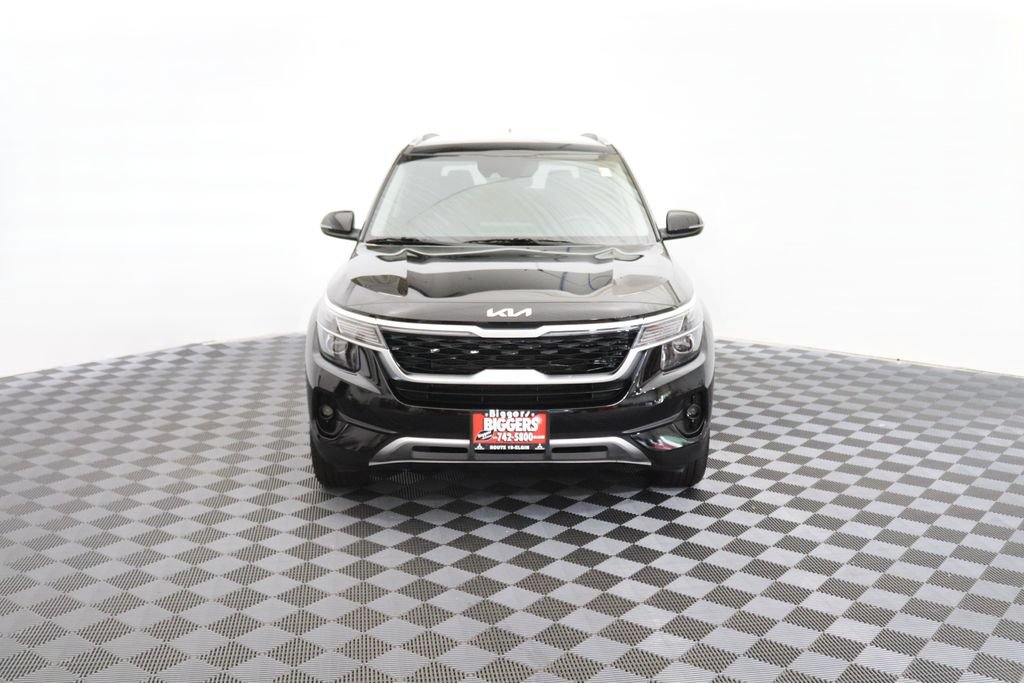 Used 2023 Kia Seltos S AWD/4WD image 2