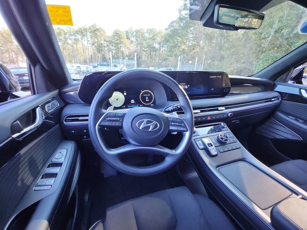 Used 2024 Hyundai Palisade Calligraphy image 14