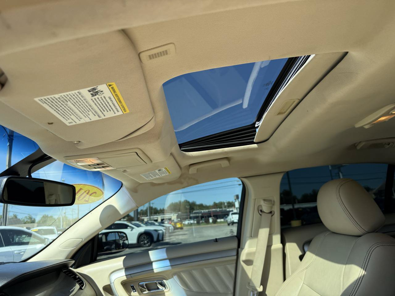 Used 2015 Ford Taurus SEL w/ Equipment Group 201A FWD image 23