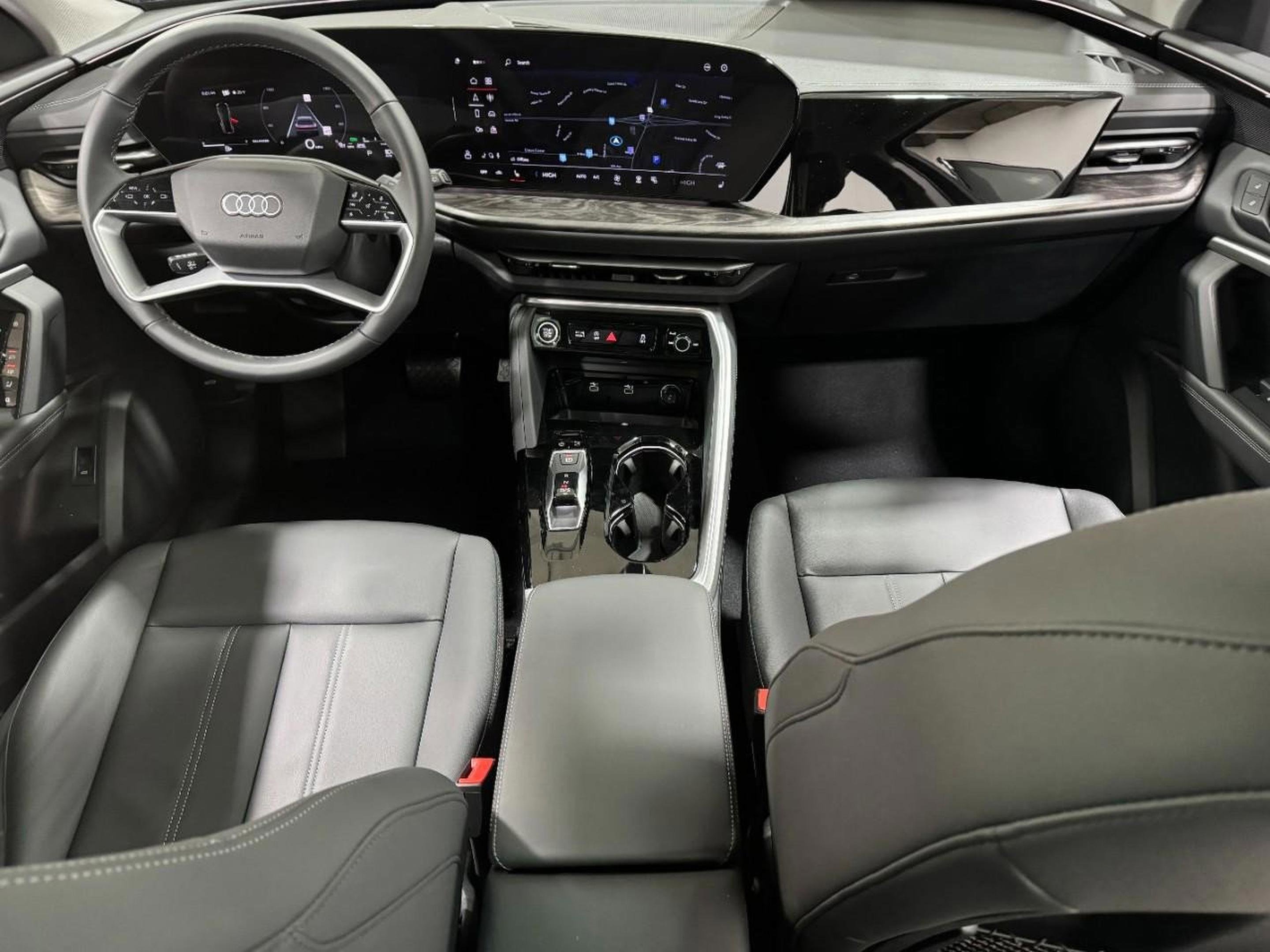 New 2025 Audi Q5 Premium image 13