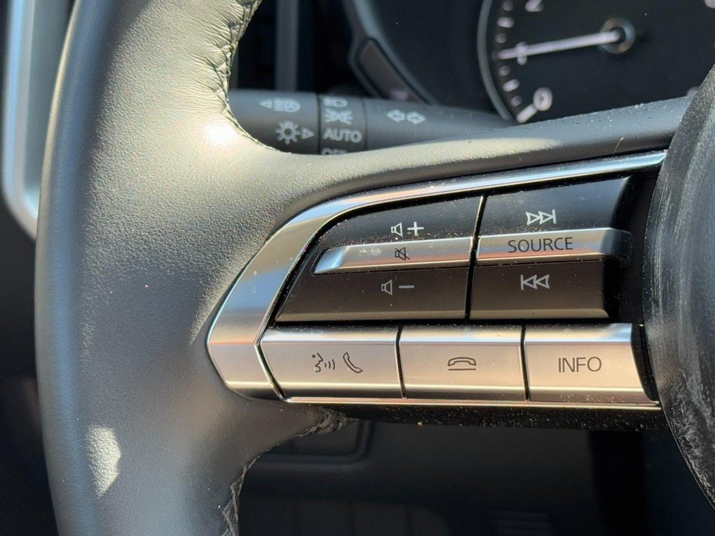 Used 2025 MAZDA CX-50 AWD 2.5 S w/ Premium Package image 16