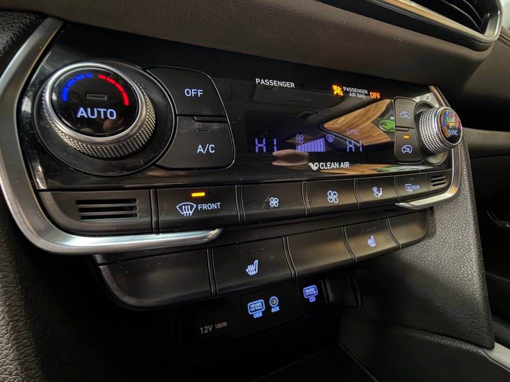 Used 2019 Hyundai Santa Fe SEL image 22