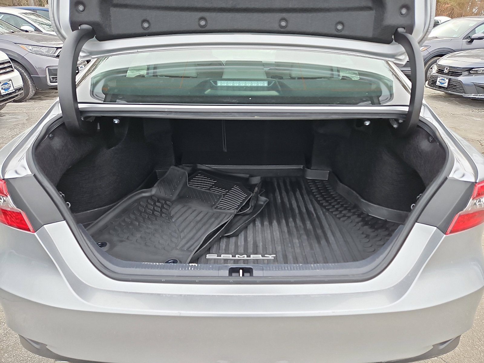 Used 2023 Toyota Camry XLE w/ Cold Weather Package image 30