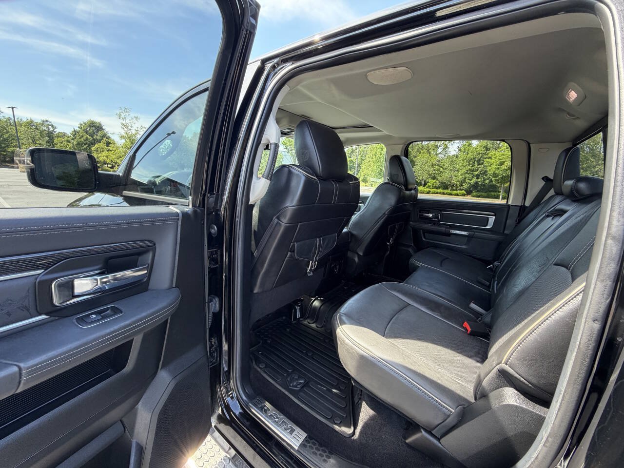 Used 2014 RAM 1500 Limited AWD/4WD image 16