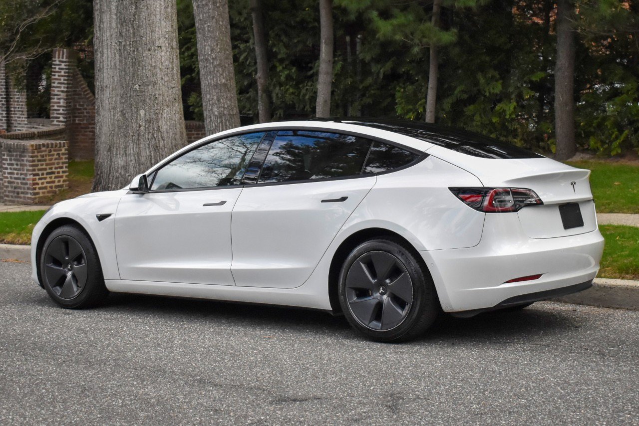 Used 2023 Tesla Model 3 Standard Range RWD image 6