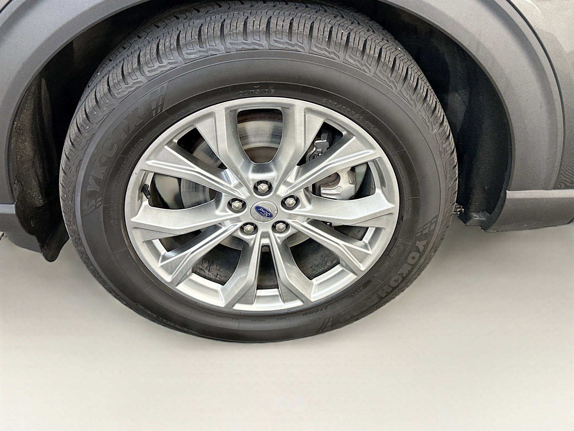 Used 2020 Ford Explorer XLT w/ Equipment Group 202A image 11