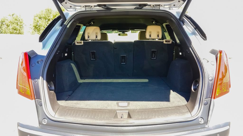 Used 2019 Cadillac XT5 FWD image 9