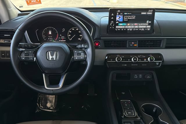 Certified 2025 Honda Pilot EX-L image 18