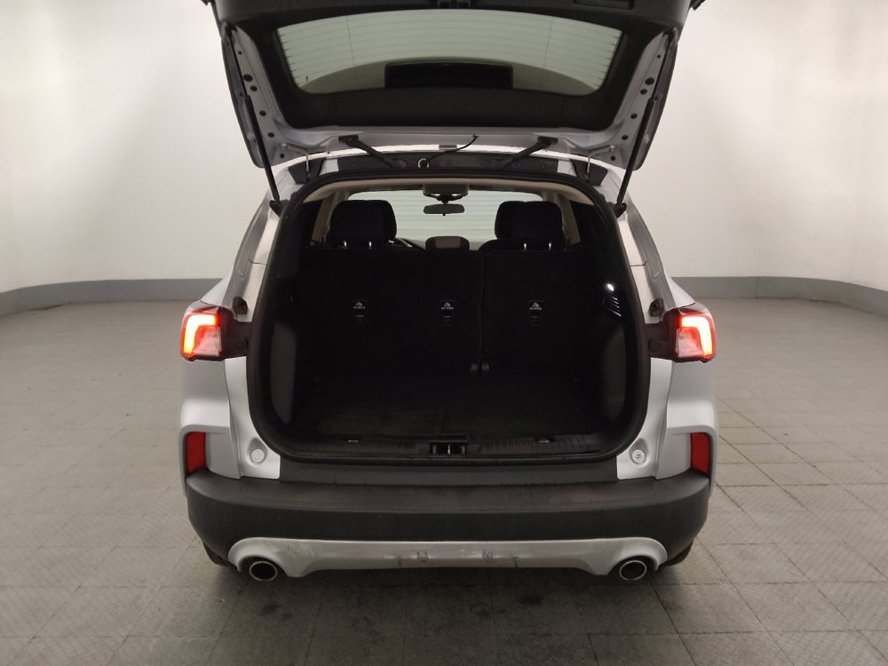 Used 2020 Ford Escape SE FWD image 29