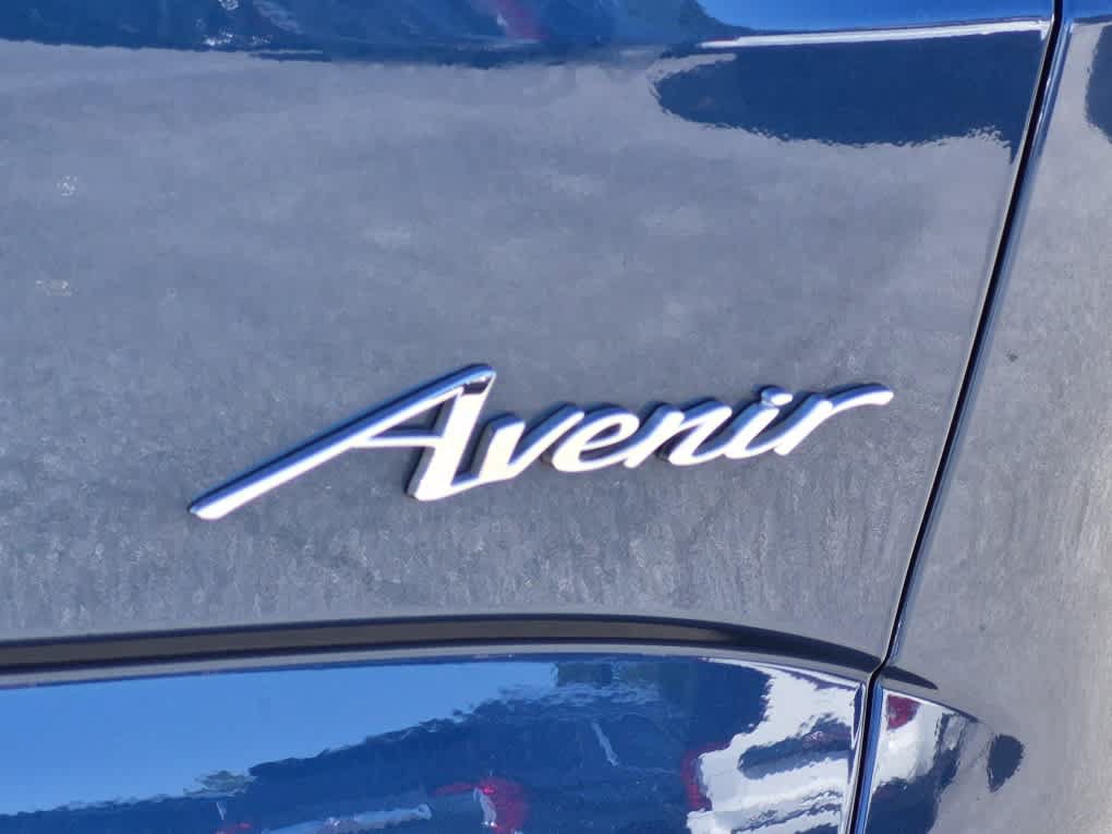 Used 2023 Buick Enclave Avenir w/ Avenir Technology Package AWD/4WD image 26