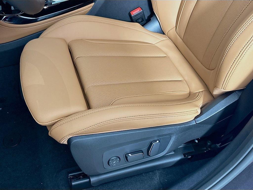 Used 2025 BMW X4 xDrive30i w/ Premium Package image 24