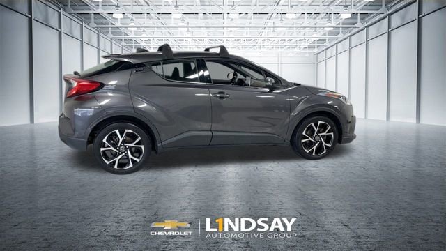 Used 2019 Toyota C-HR Limited image 2