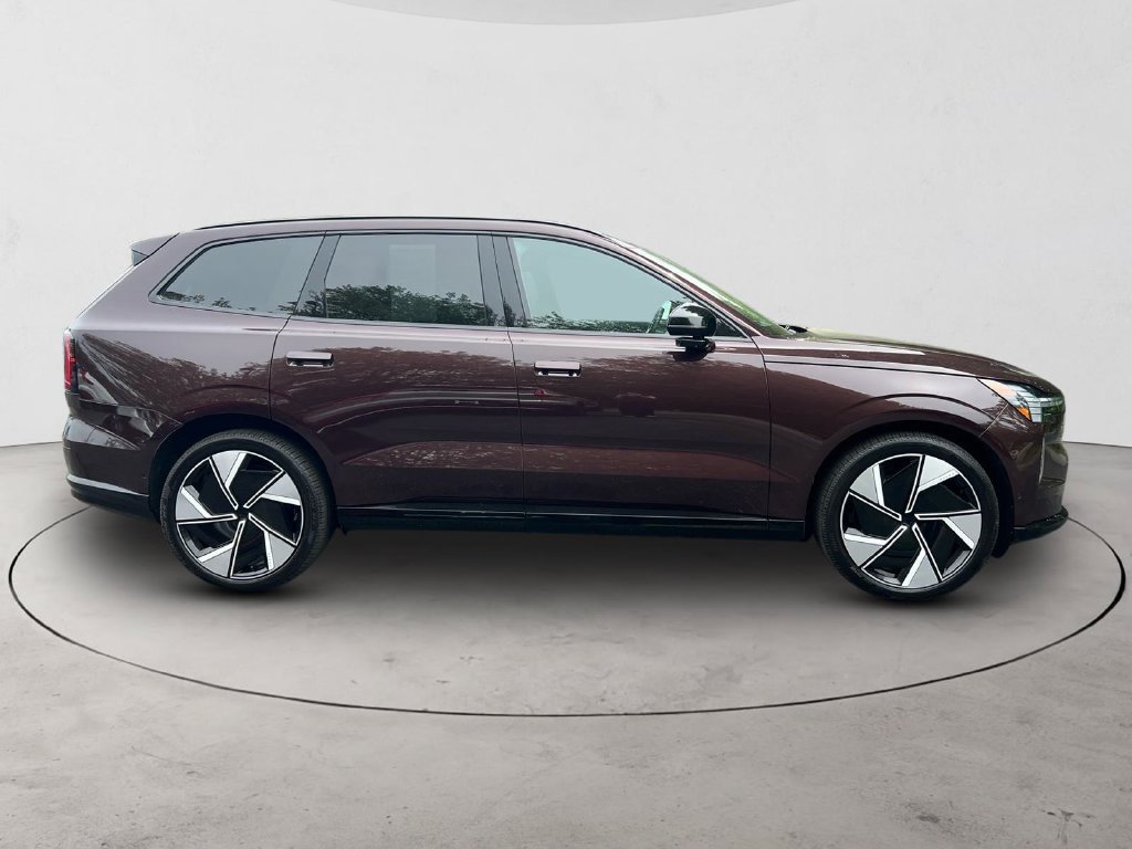 Certified 2025 Volvo EX90 Ultra AWD/4WD image 6
