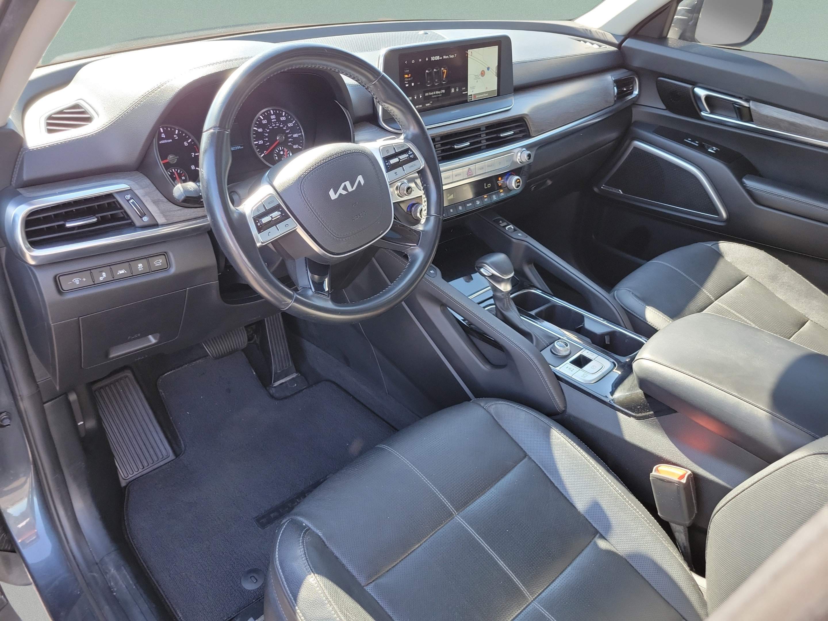 Used 2022 Kia Telluride EX FWD image 16