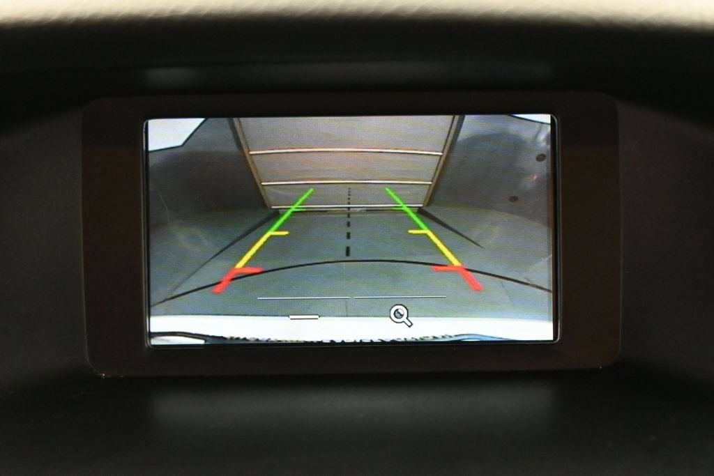 Used 2018 Ford Focus SE FWD image 22