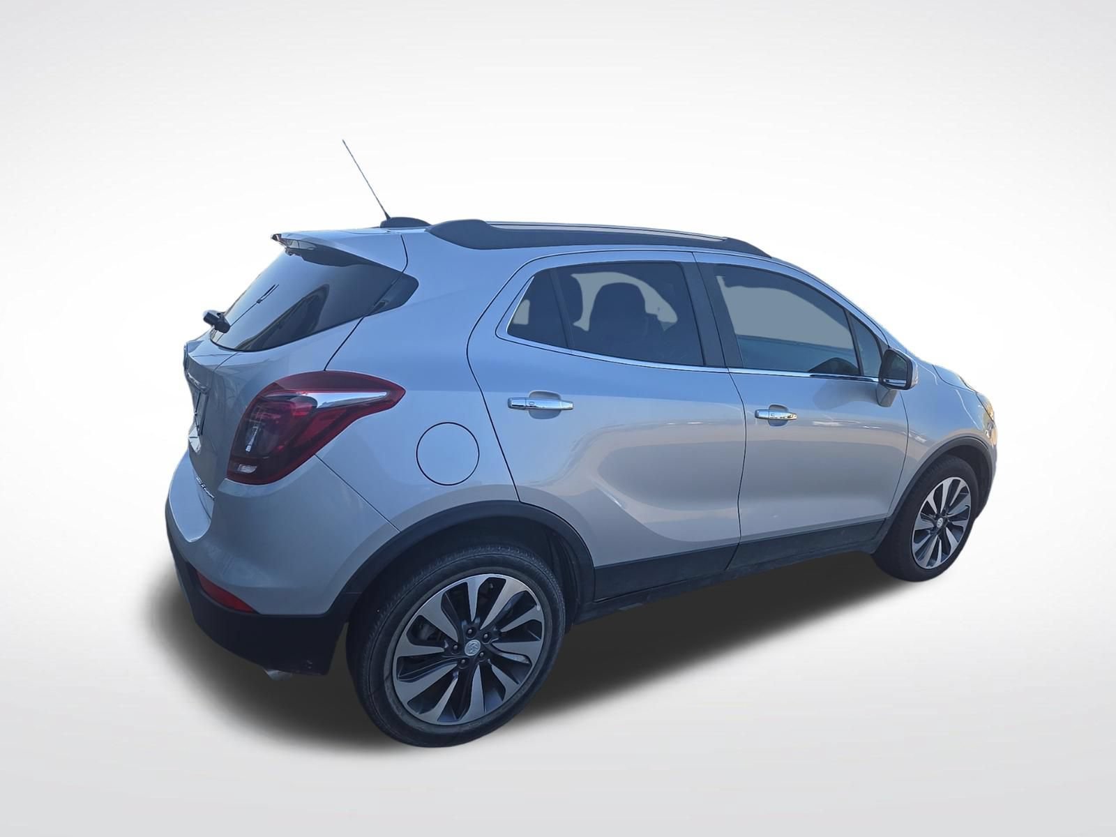 Used 2022 Buick Encore Preferred w/ Safety Package FWD image 5