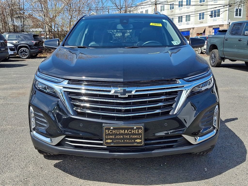 Used 2023 Chevrolet Equinox Premier image 3