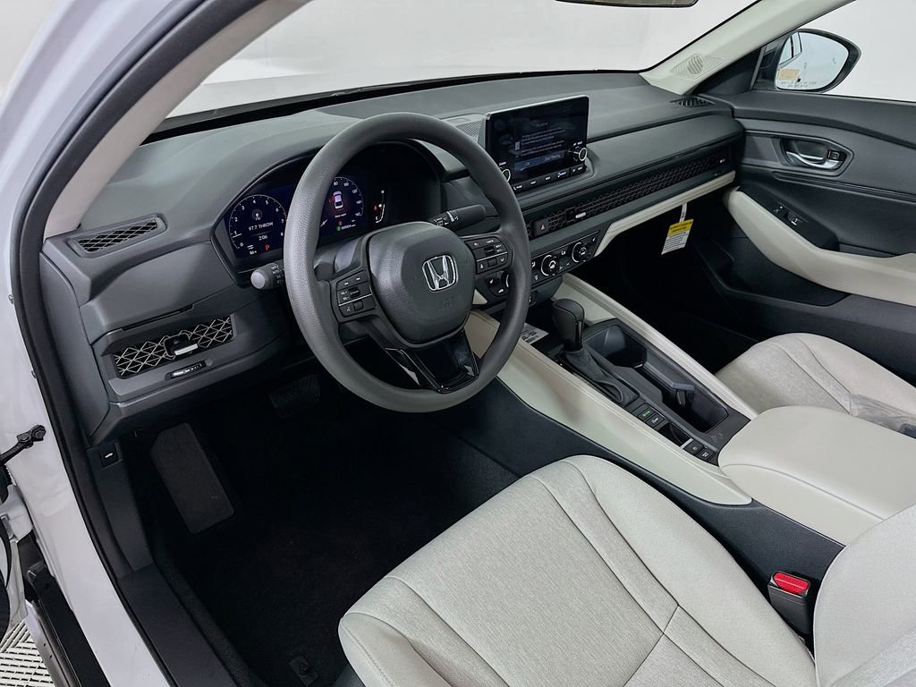Certified 2025 Honda Accord SE image 10