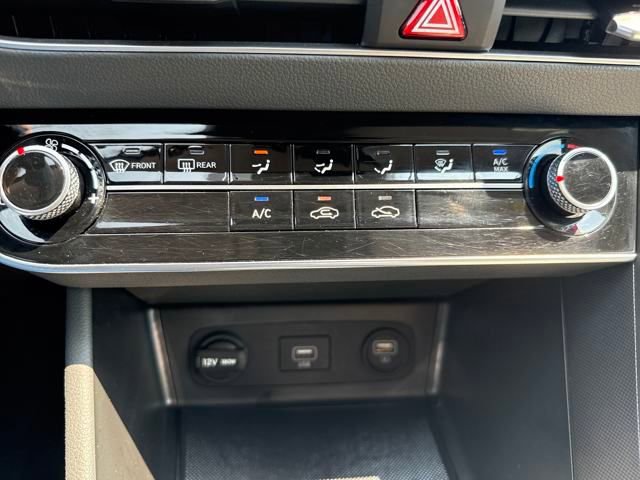 Used 2023 Hyundai Sonata SE w/ Preferred Accessory Package image 23