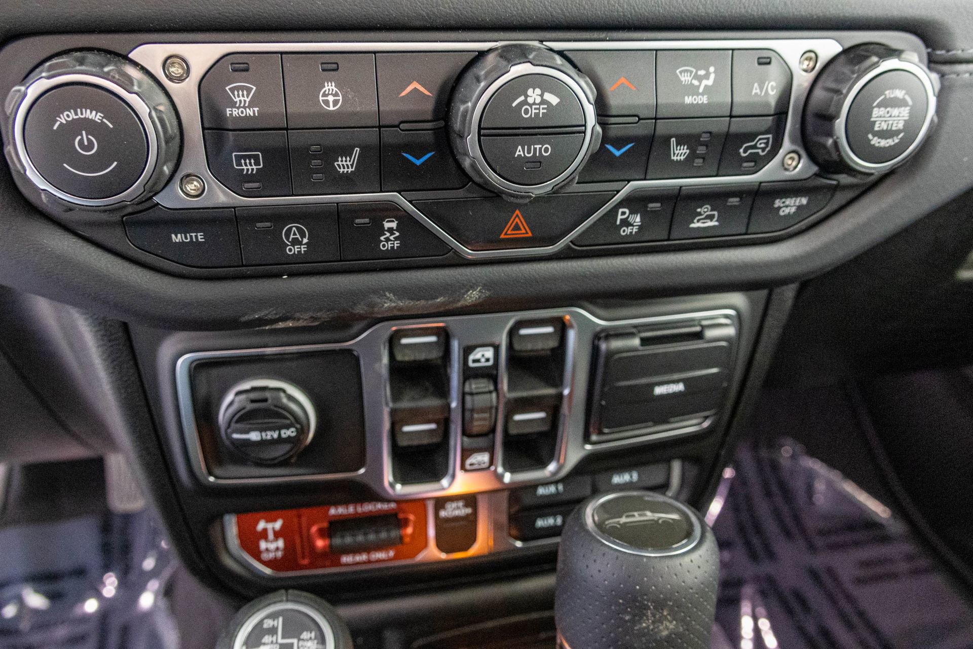 New 2026 Jeep Gladiator Mojave AWD/4WD image 26