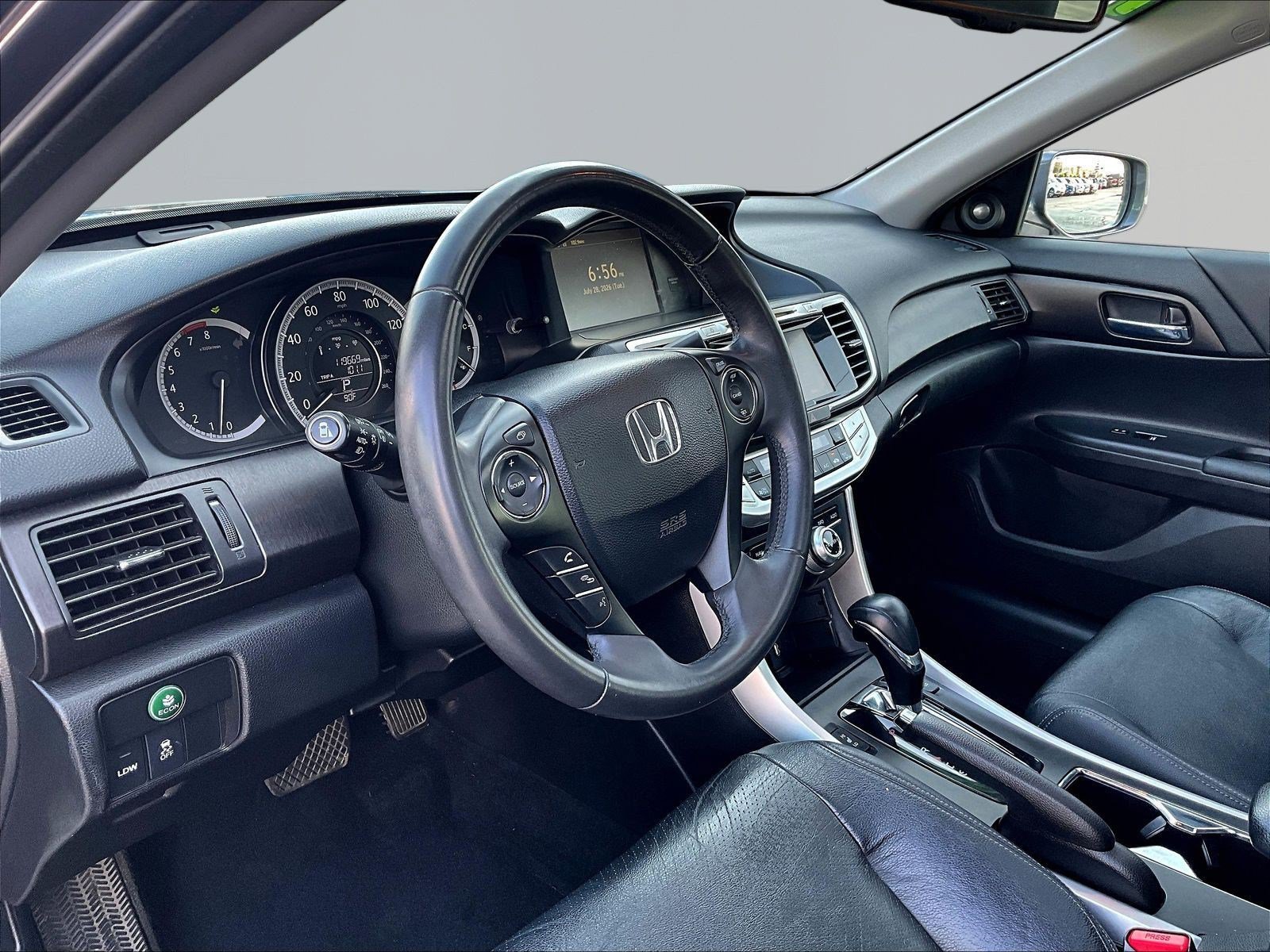 Used 2015 Honda Accord EX-L image 17