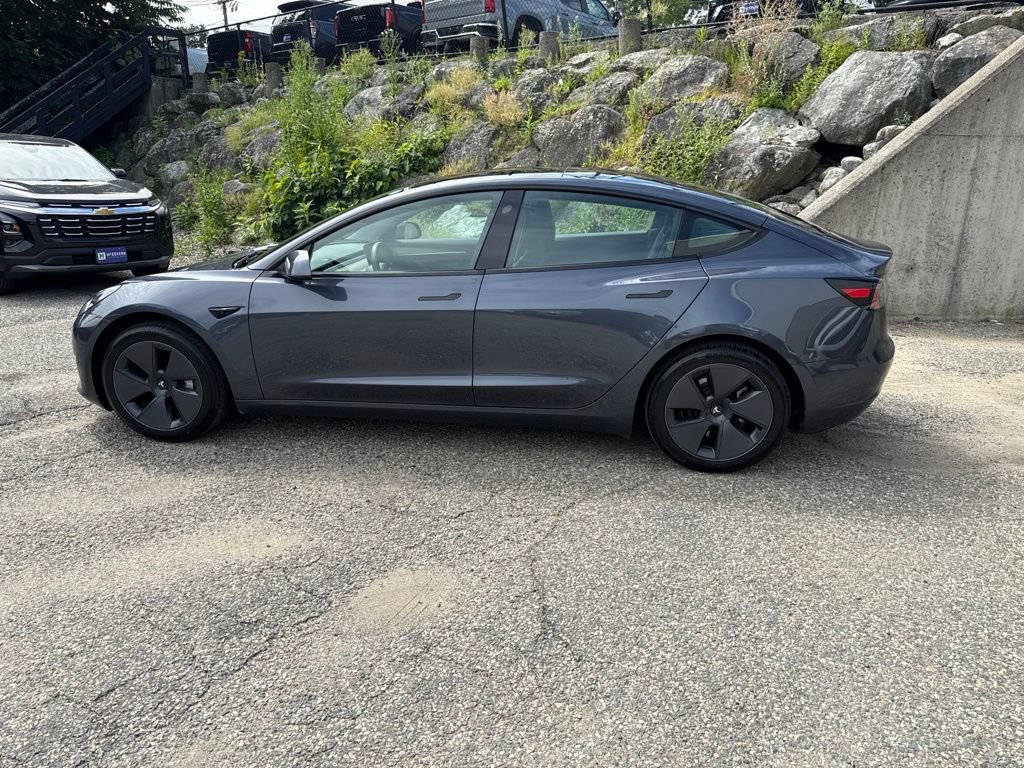 Used 2023 Tesla Model 3 Standard Range RWD image 3