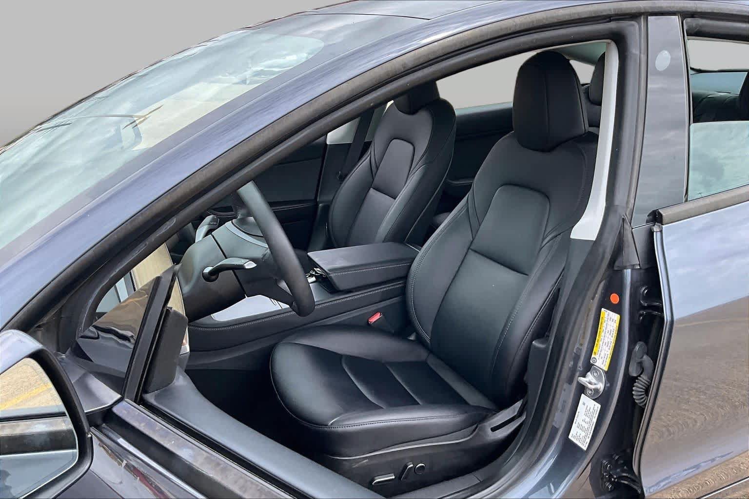 Used 2023 Tesla Model 3 Standard Range RWD image 7