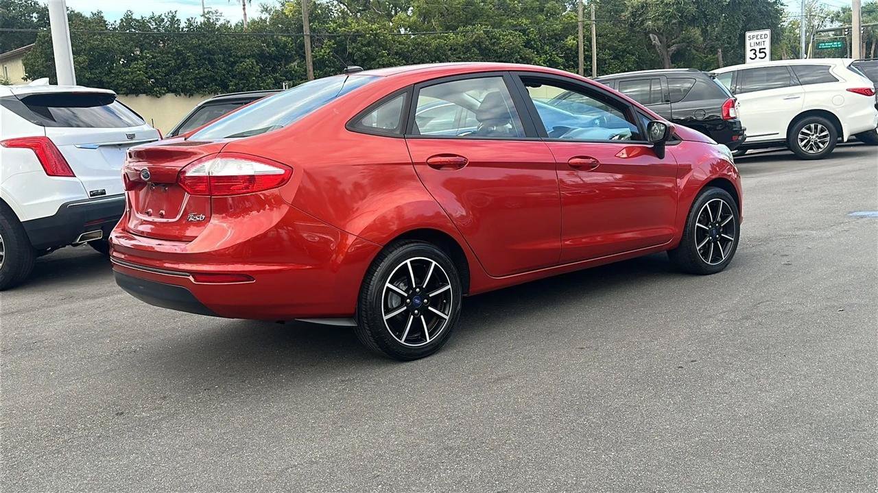 Used 2018 Ford Fiesta SE FWD image 9