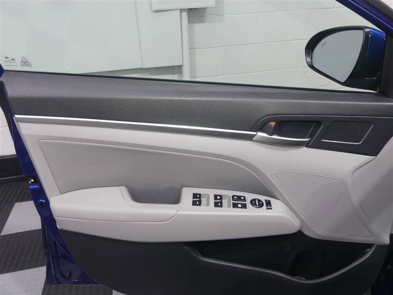 Used 2020 Hyundai Elantra Value Edition FWD image 18