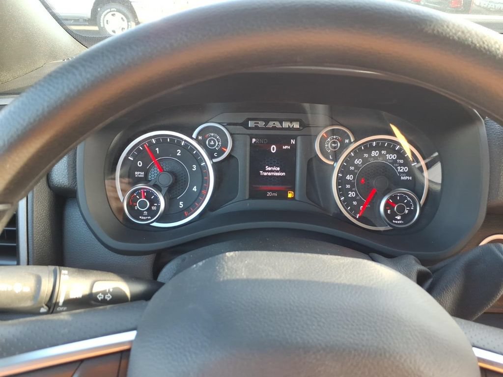 New 2026 RAM 2500 Tradesman AWD/4WD image 18