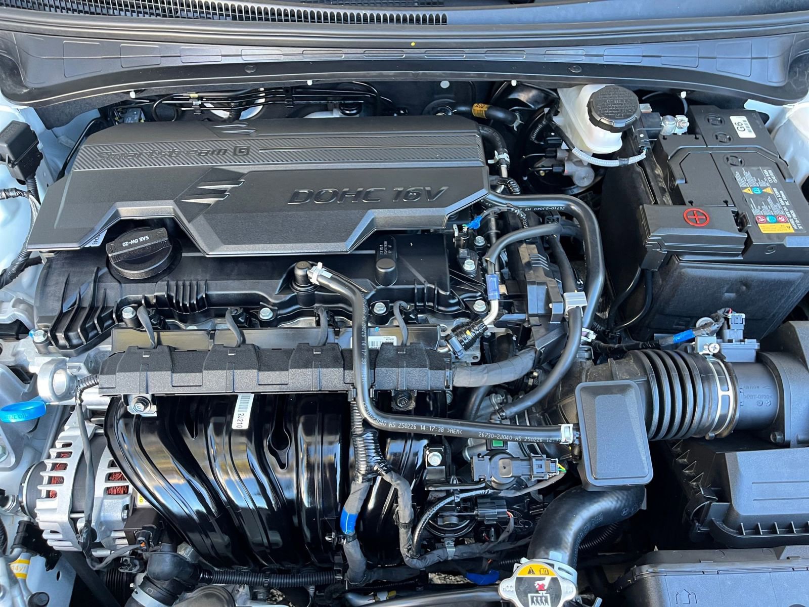 Used 2025 Hyundai Elantra SEL image 33