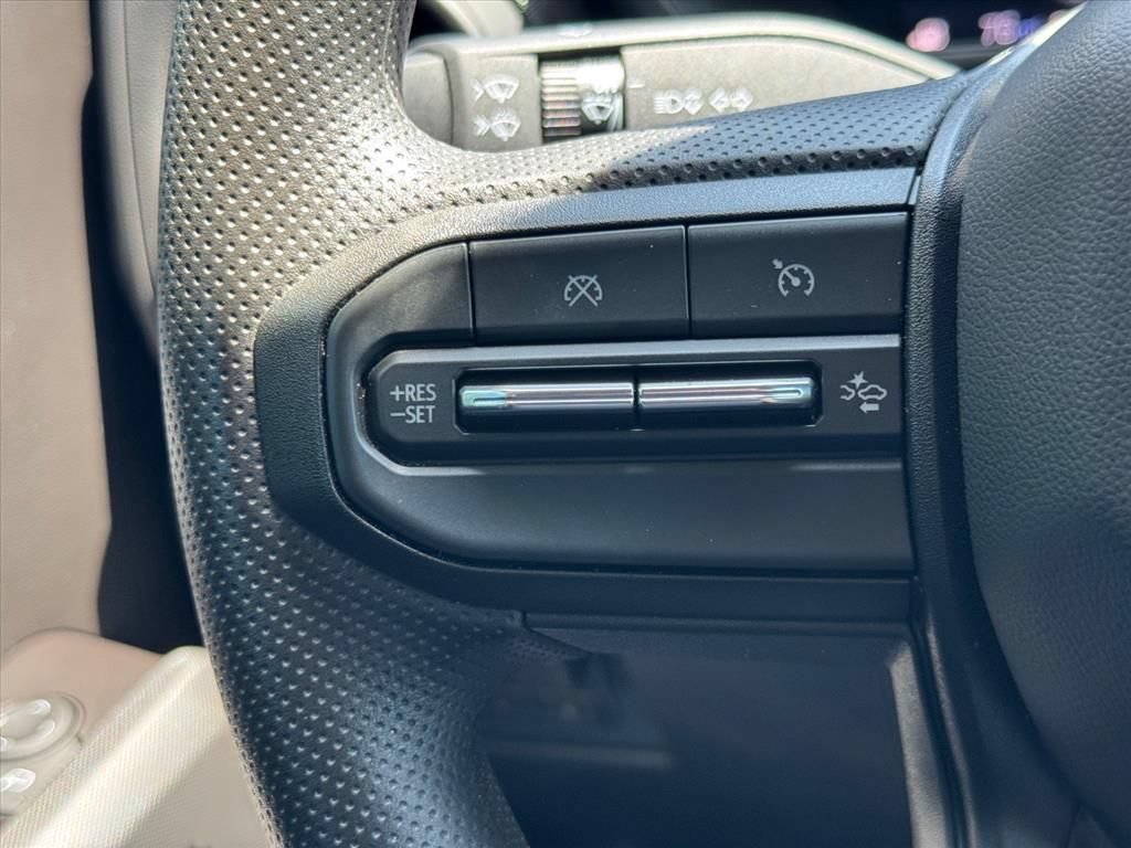 Used 2026 Chevrolet Colorado Trail Boss AWD/4WD image 16