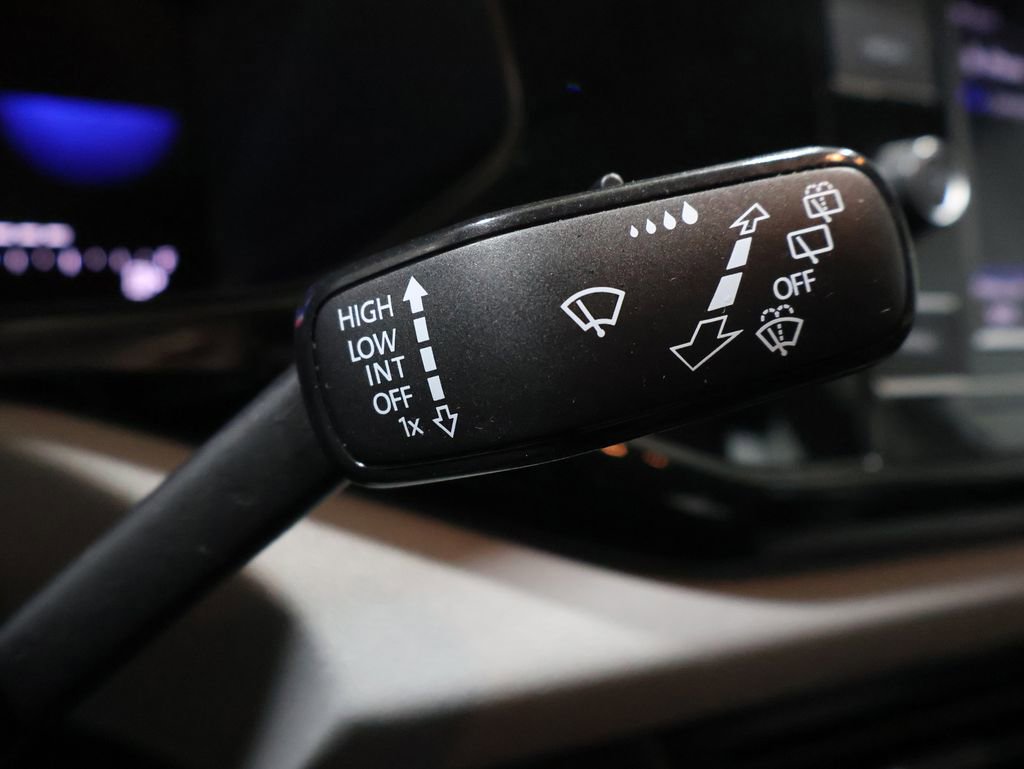 Used 2024 Volkswagen Taos S image 35