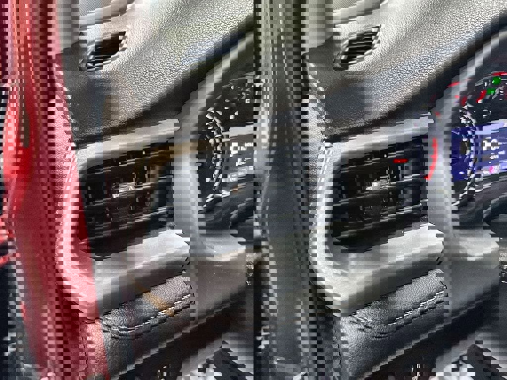 Used 2023 GMC Acadia SLT w/ Preferred Package image 15