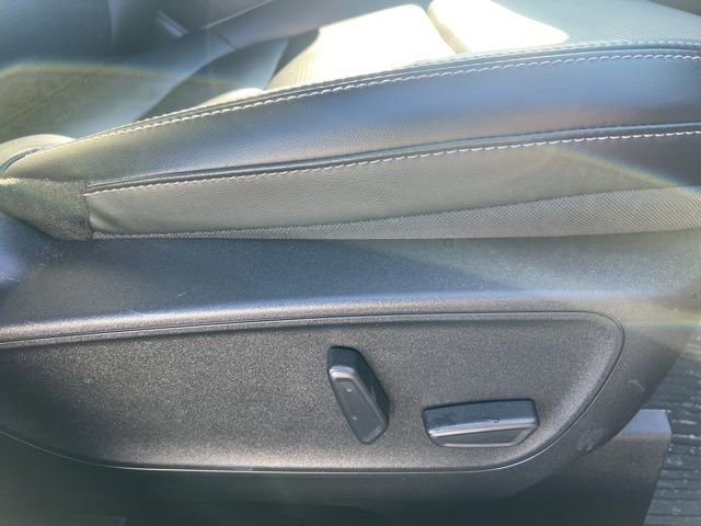 Used 2023 Ford Escape Platinum AWD/4WD image 12