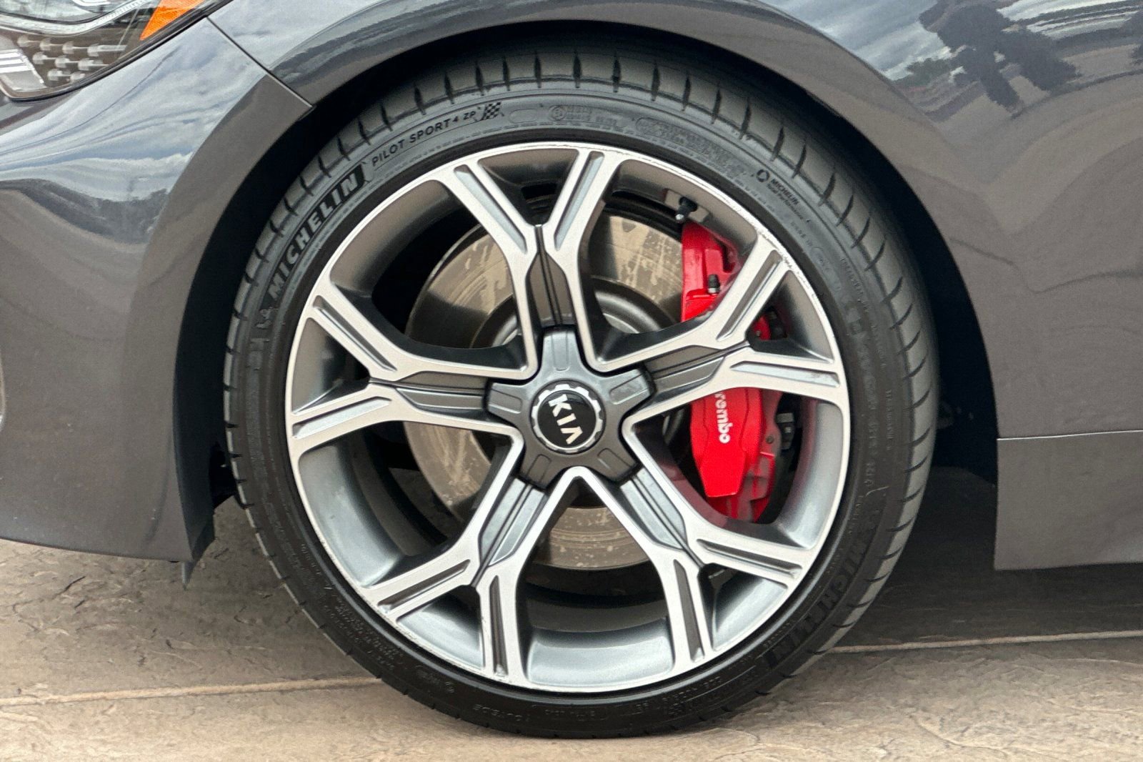 Used 2019 Kia Stinger GT2 RWD image 32