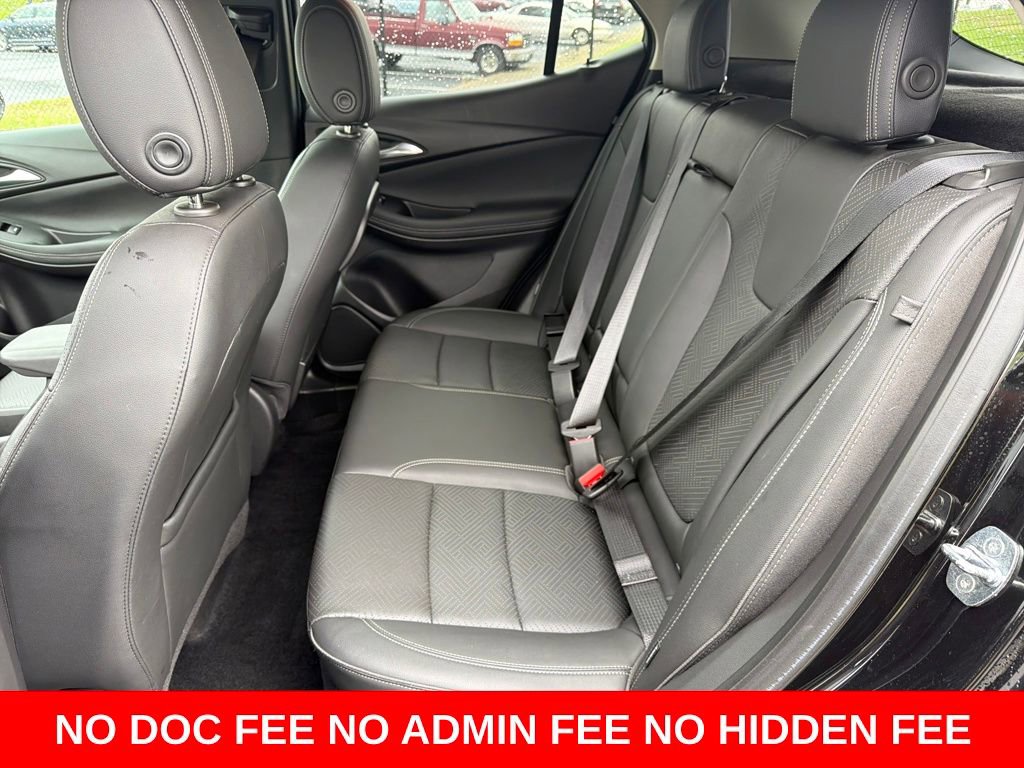 Used 2022 Buick Encore GX Essence w/ Experience Buick Package FWD image 26