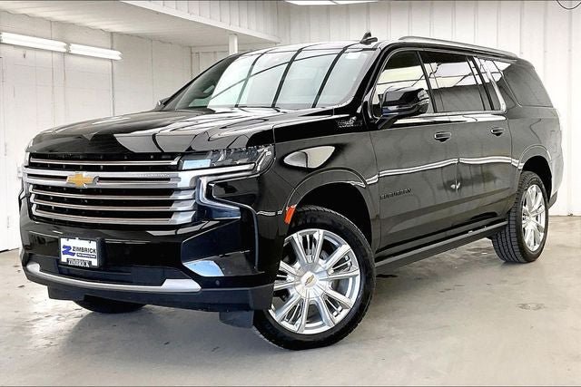 Used 2021 Chevrolet Suburban High Country w/ Premium Package AWD/4WD image 2