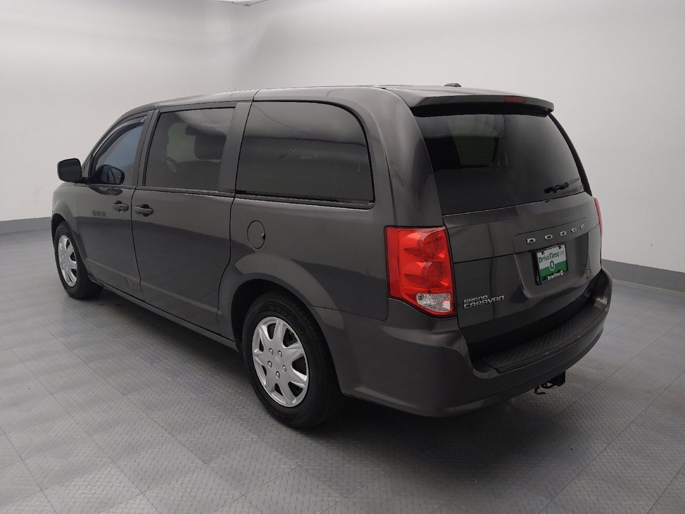Used 2020 Dodge Grand Caravan SE w/ UConnect Hands-Free Group image 5