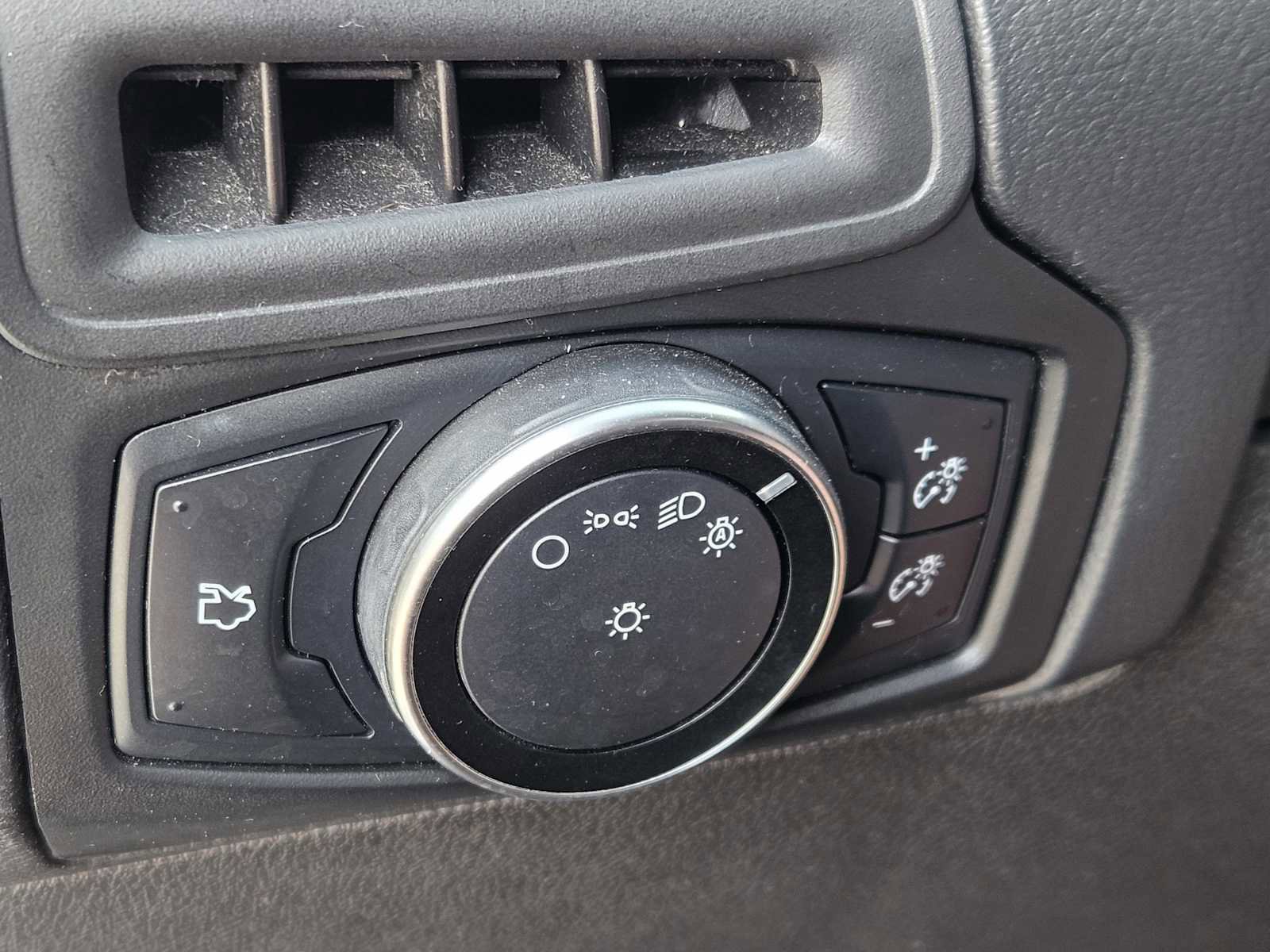 Used 2016 Ford Focus SE image 21