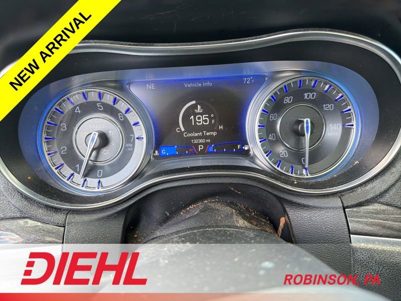 Used 2019 Chrysler 300 Touring w/ Quick Order Package 2EF RWD image 12