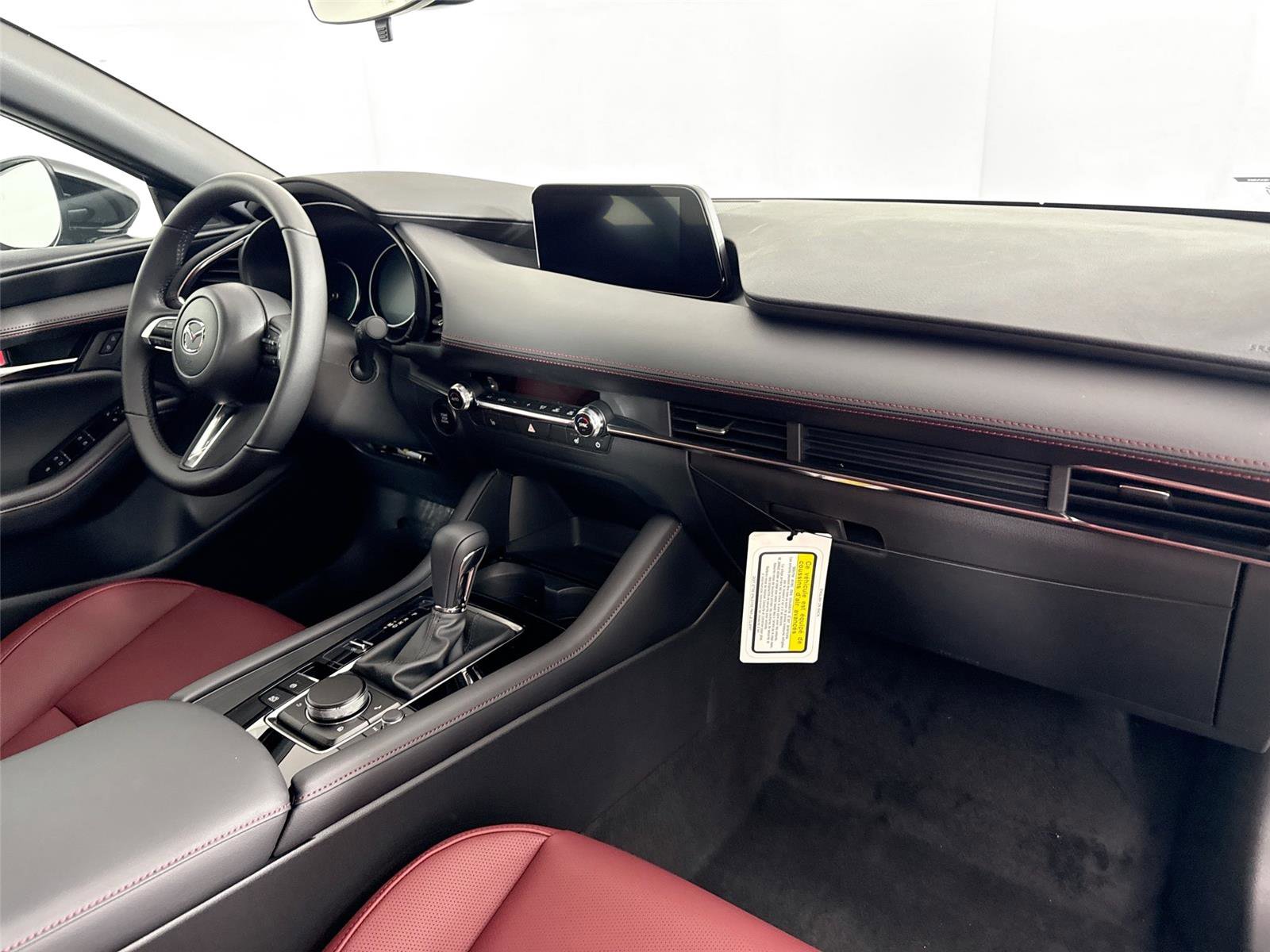 New 2026 MAZDA MAZDA3 Carbon image 39