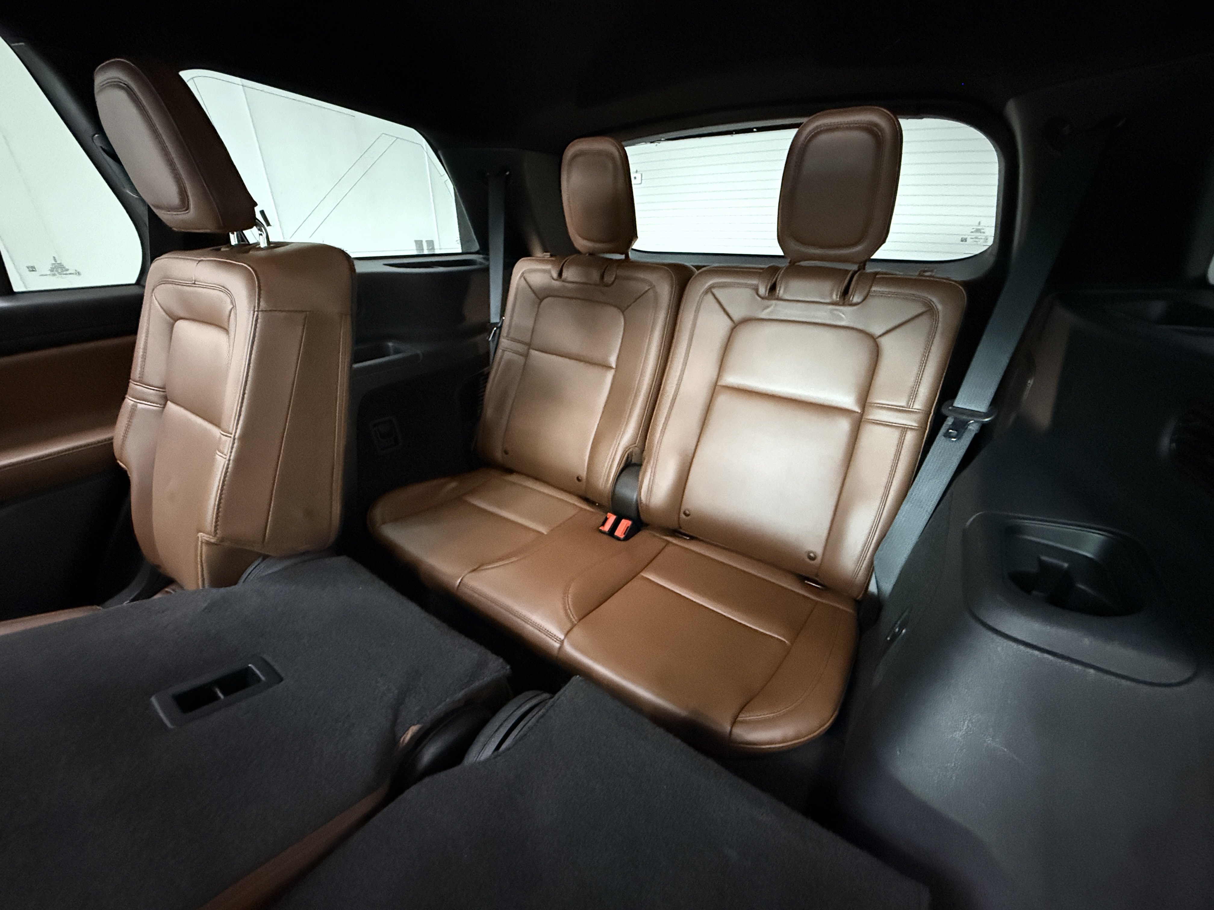 Used 2023 Lincoln Aviator Reserve w/ Jet Appearance Package AWD/4WD image 26