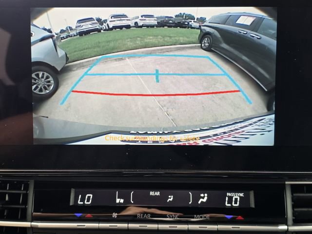 Used 2025 Toyota Sienna XLE Woodland Edition AWD/4WD image 18
